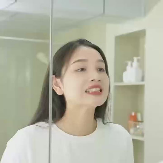 ”超c服攝牙罅神器“ - 專業電動水牙線器，無線，3個噴嘴，清潔和潔牙，扁桃體結石，便攜放入包包即可！